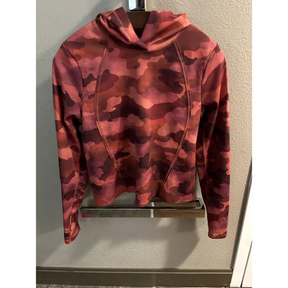 Athleta Pinnacle Hoodie in Mantra Camo Size Small - Picture 4 of 9
